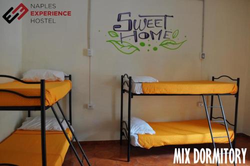 Imagen de la habitación del Hostel Naples Experience. Foto 5