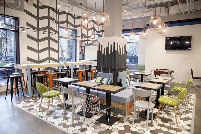 Imagen de los interiores del Hostel Netizen. Foto 4
