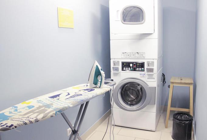 Imagen de los interiores del Hostel Netizen. Foto 7