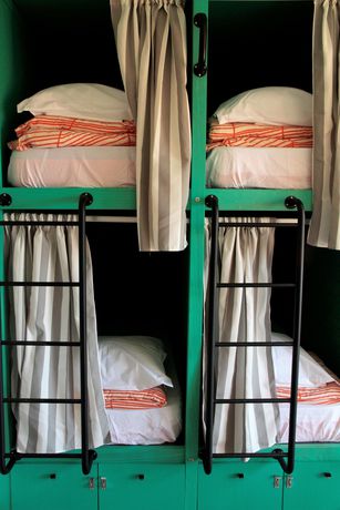 Imagen de los interiores del Hostel Nice Way Cascais and SurfCamp. Foto 19