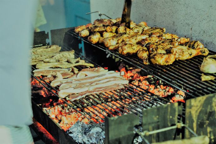 Imagen del bar/restaurante del Hostel Nice Way Cascais and SurfCamp. Foto 7