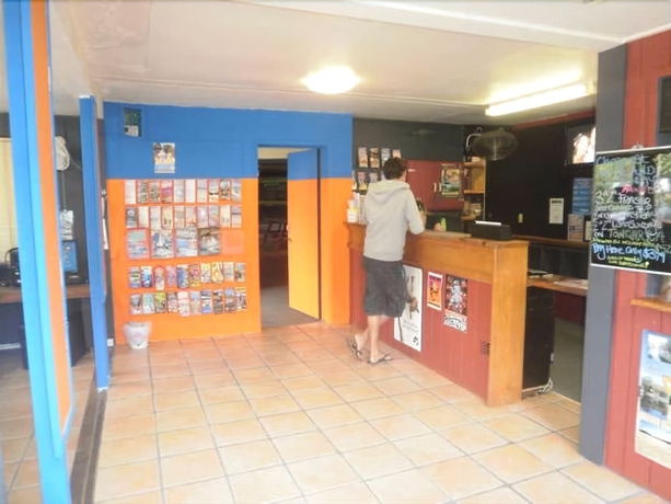 Imagen de los interiores del Hostel Nomads Noosa Backpackers. Foto 15
