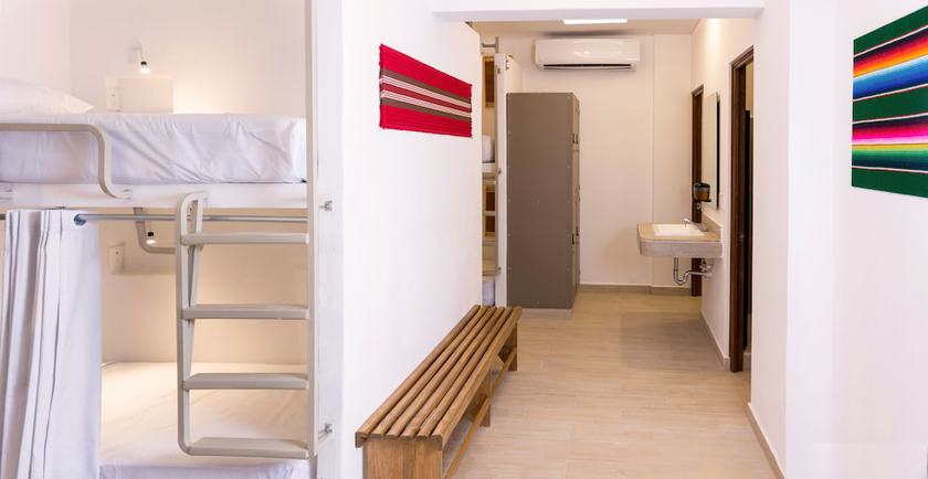 Imagen de la habitación del Hostel Nomads Party Hotel and. Foto 8