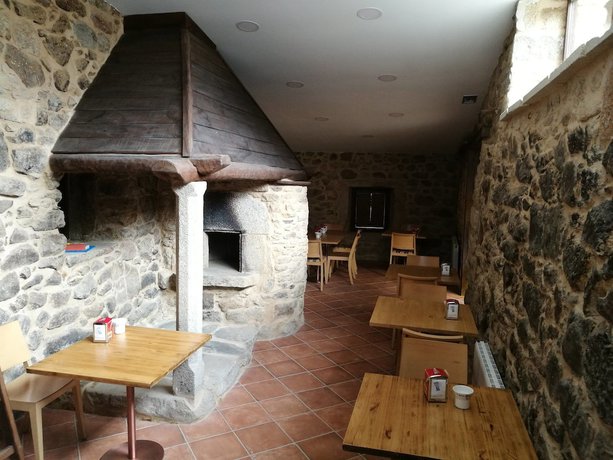 Imagen del bar/restaurante del Hostel O Lagar de Jes&uacute;s. Foto 2