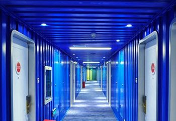 Imagen de los interiores del Hostel Oct East Cargo Shenzhen. Foto 7
