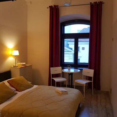Imagen de la habitación del Hostel Oki Doki Old Town. Foto 16