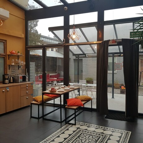 Imagen de los interiores del Hostel Oki Doki Old Town. Foto 33
