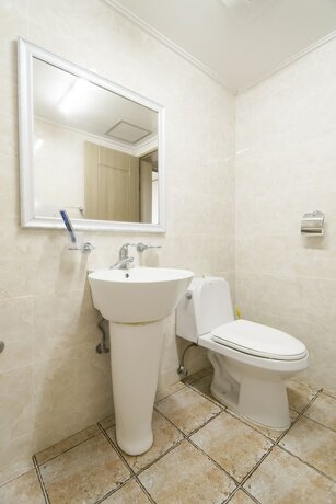 Imagen general del Hostel On The Stone Guesthouse 2 -. Foto 6