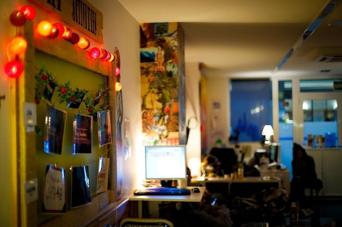 Imagen de los interiores del Hostel One Ramblas. Foto 19