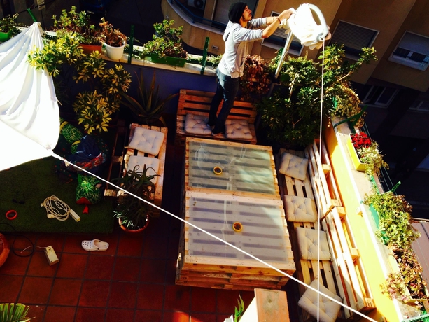 Imagen de los exteriores del Hostel Onefam Sants by Hostel One. Foto 12