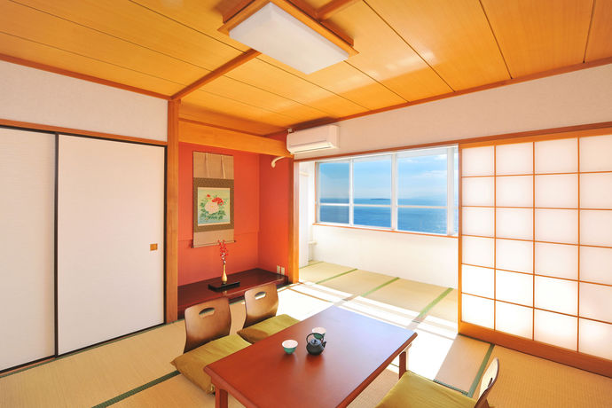 Imagen de los interiores del Hostel Onsen Hinoemi. Foto 14