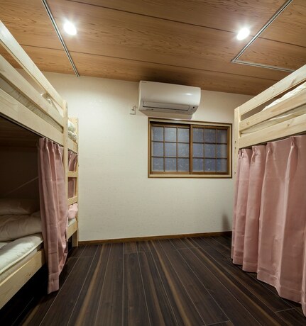 Imagen de la habitación del Hostel Osaka Guest House Sakura &ndash;. Foto 22