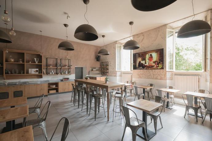 Imagen de los interiores del Hostel Ostello 7 Santi. Foto 18