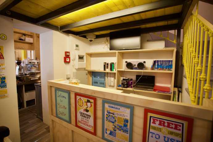 Imagen de los interiores del Hostel Ostello Bello Lake Como. Foto 12