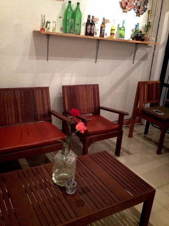 Imagen de los interiores del Hostel Oyo 688 Bangkok Hub. Foto 15