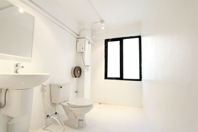 Imagen de la habitación del Hostel Oyo 688 Bangkok Hub. Foto 6