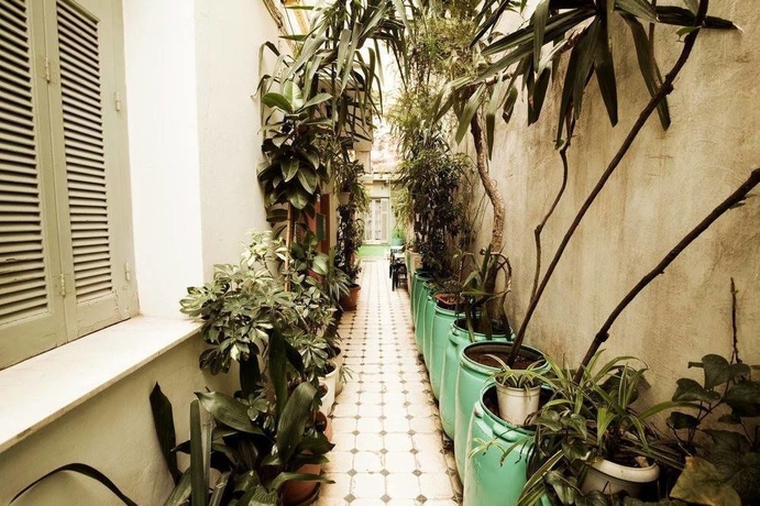 Imagen de los exteriores del Hostel Pagration Youth. Foto 11