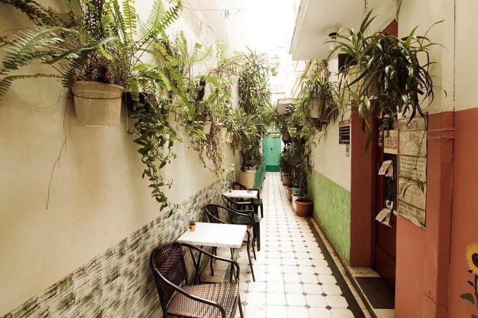 Imagen de los exteriores del Hostel Pagration Youth. Foto 14
