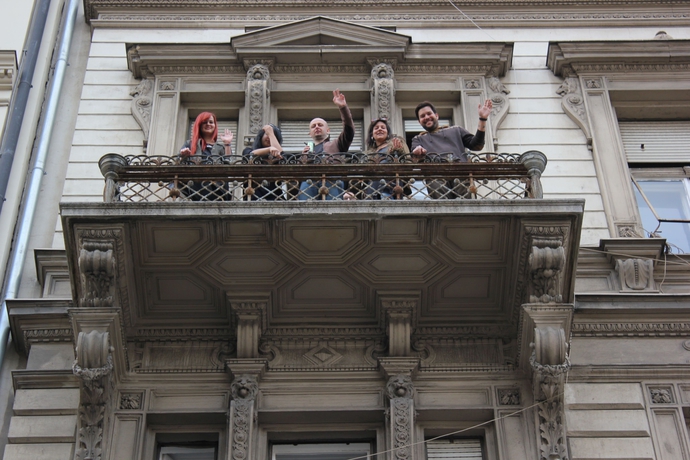 Imagen de los exteriores del Hostel Pal's And Apartments. Foto 19