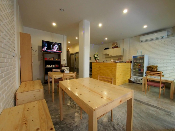 Imagen de los interiores del Hostel Panpan Bangkok. Foto 16