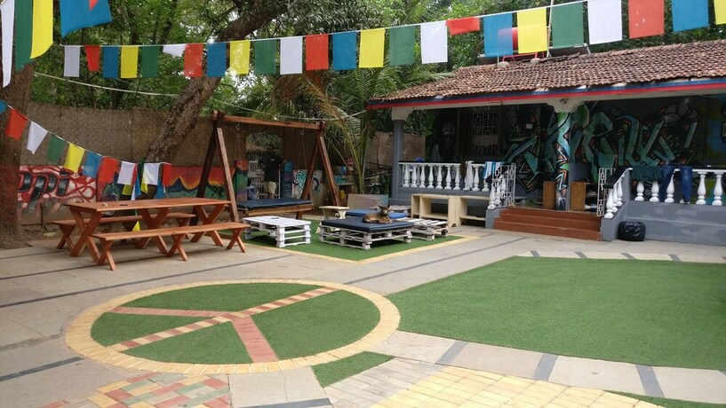 Imagen de los exteriores del Hostel Pappi Chulo. Foto 32