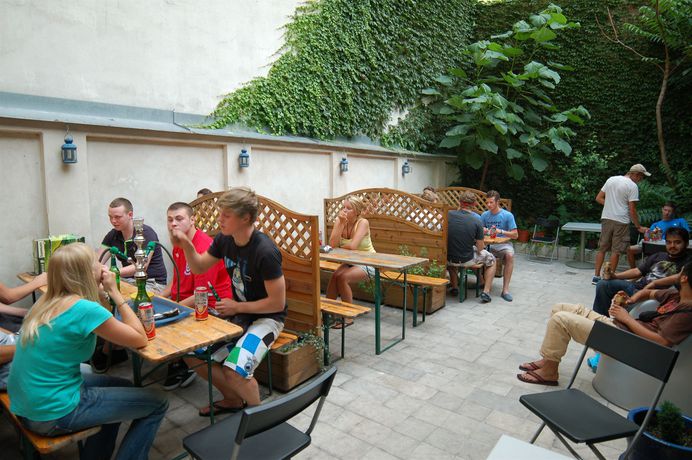 Imagen de los interiores del Hostel Patio, Bratislava. Foto 14
