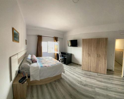 Imagen de la habitación del Hostel Penedes. Foto 19