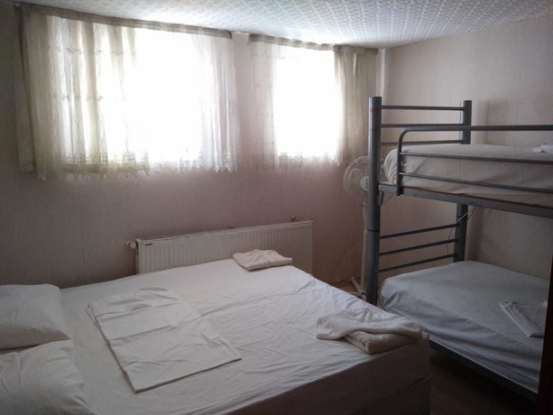 Imagen de la habitación del Hostel Piya. Foto 12