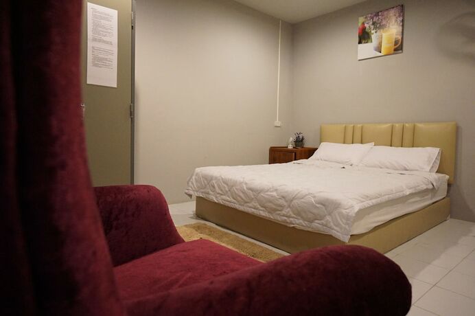 Imagen de la habitación del Hostel Pk, Ayutthaya. Foto 20