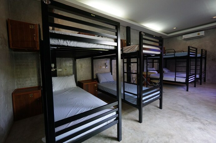 Imagen de la habitación del Hostel Pk, Ayutthaya. Foto 22