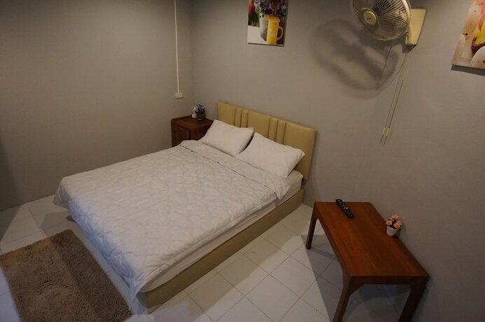 Imagen de la habitación del Hostel Pk, Ayutthaya. Foto 24