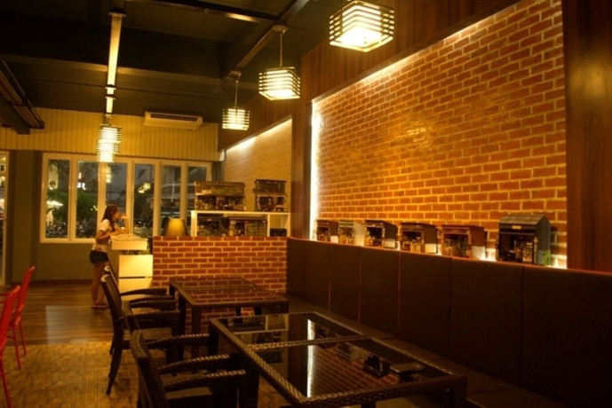 Imagen de los interiores del Hostel Prajaktra City. Foto 13