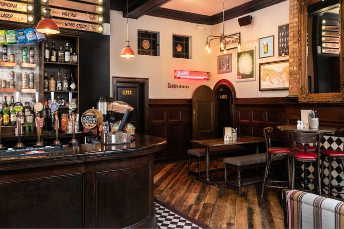 Imagen de los interiores del Hostel Publove The Rose and Crown. Foto 19