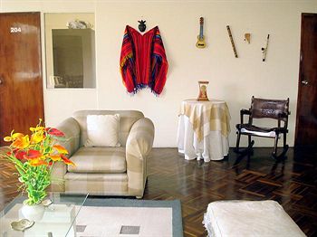 Imagen del bar/restaurante del Hostel Pucllana. Foto 2