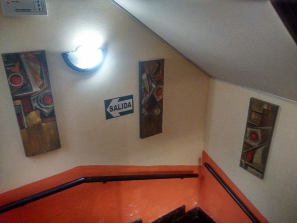 Imagen del bar/restaurante del Hostel Pucllana. Foto 5