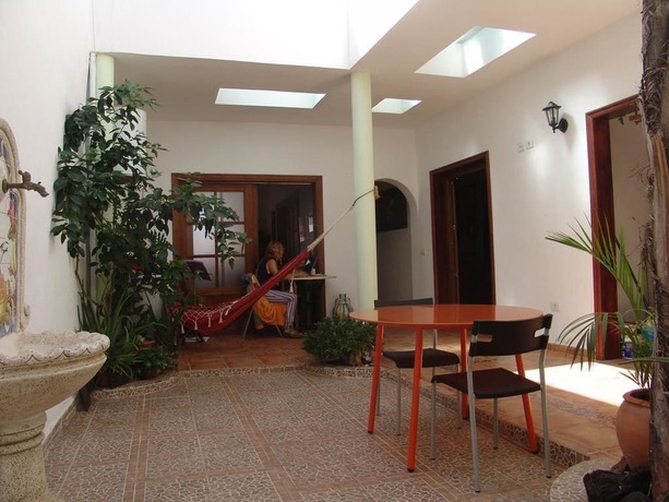 Imagen de los interiores del Hostel Puerto Nest. Foto 9