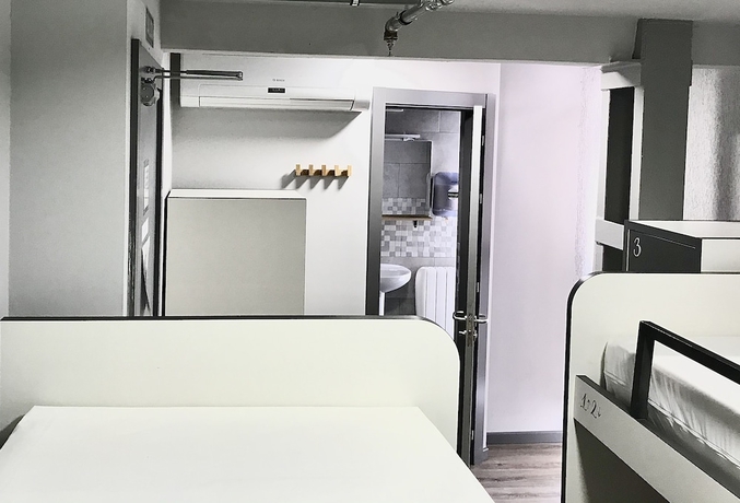 Imagen de la habitación del Hostel Quartier Bilbao. Foto 9