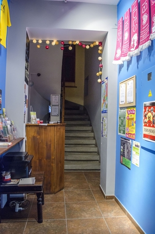 Imagen de los interiores del Hostel Red Nose -. Foto 16