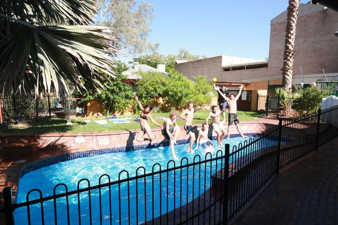 Imagen de la piscina del Hostel Red Rock, Alice Springs. Foto 19