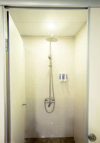 Imagen de la habitación del Hostel Reddoorz @ Signature Inn. Foto 9