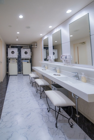 Imagen de los interiores del Hostel Relax Hotel Takayama Station. Foto 19