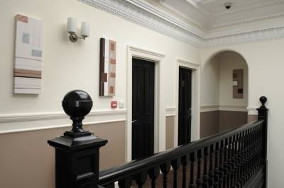 Imagen de los interiores del Hostel Revolver Edinburgh. Foto 10