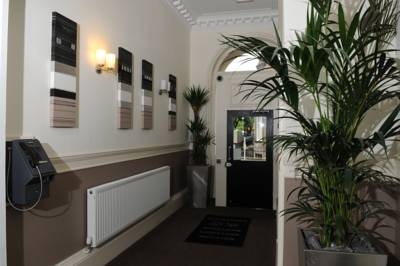 Imagen de los interiores del Hostel Revolver Edinburgh. Foto 11