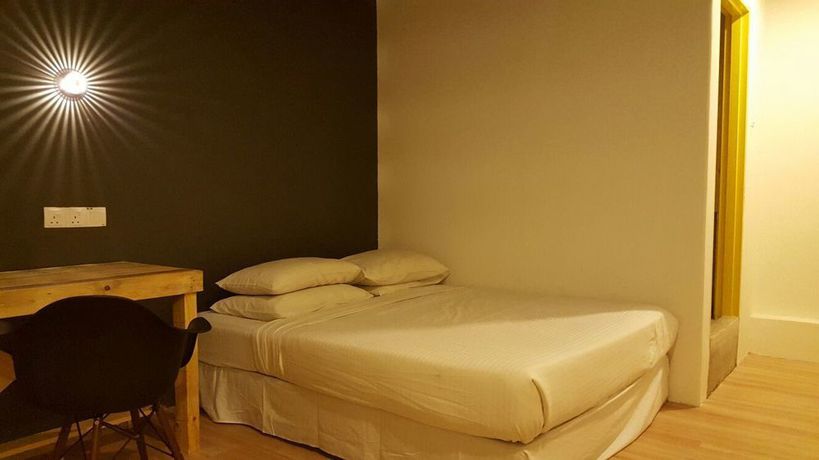 Imagen de los interiores del Hostel Revopackers Beds and Bunks. Foto 13