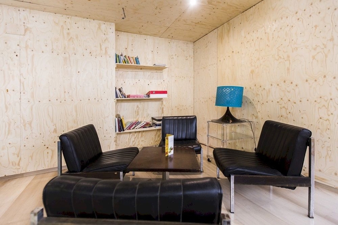 Imagen de los interiores del Hostel River, Valencia. Foto 15