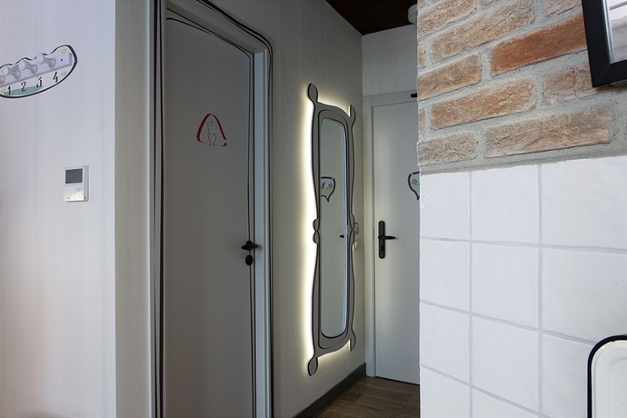 Imagen de la habitación del Hostel Room00 Ventura. Foto 2