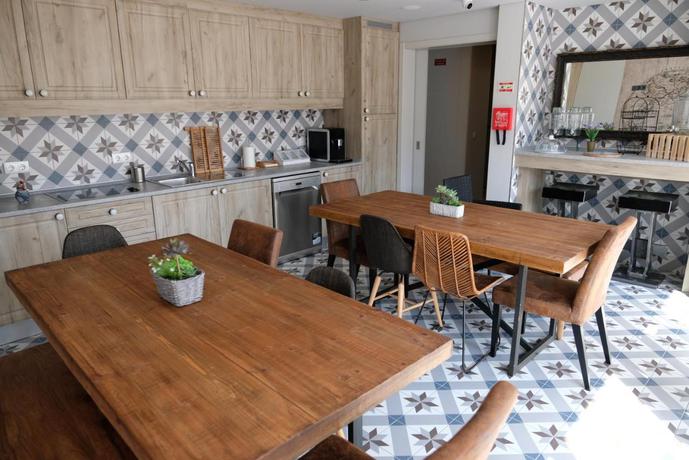 Imagen general del Hostel Royal Beach and Suites. Foto 7