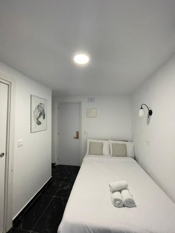 Imagen de la habitación del Hostel SL Marbella. Foto 7