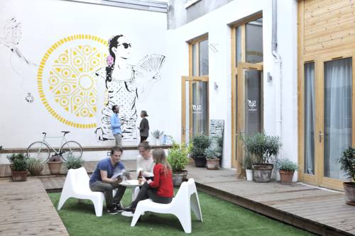 Imagen de la habitación del Hostel SLO Lyon Saxe. Foto 2