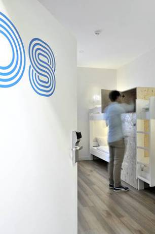 Imagen de la habitación del Hostel SLO Lyon Saxe. Foto 9